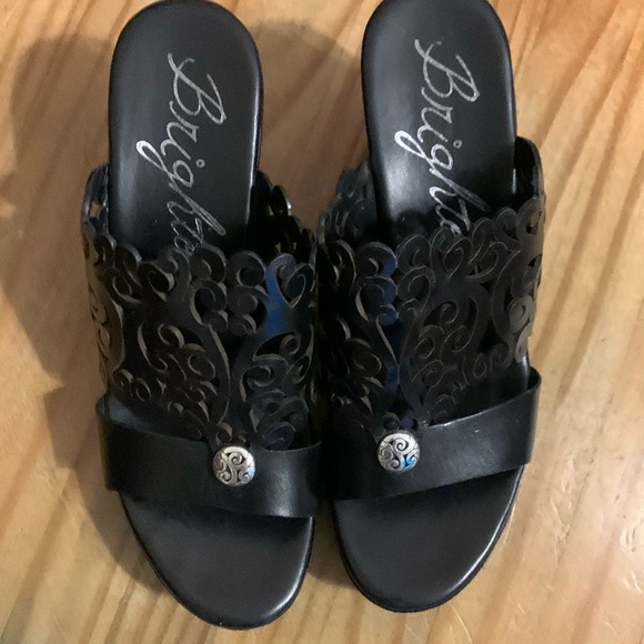 Brighton - Picture 1 of 3